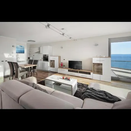 Queen Of アパート *